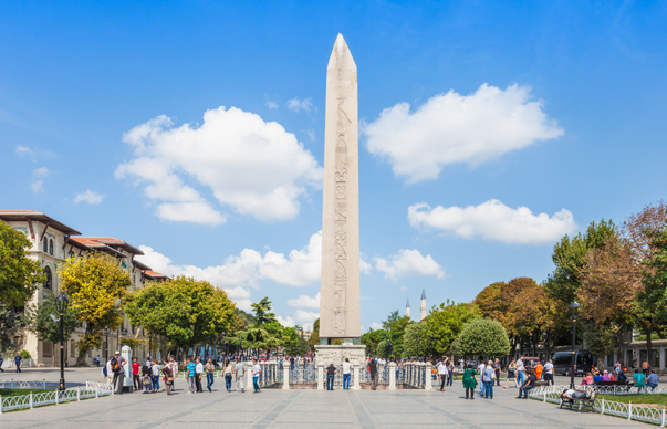 Byzantion'dan İstanbul'a: Şehrin Tarihle Dönüşen Kimliği